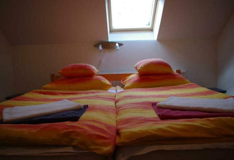 スタンダードルーム, Vadszőlő Szálló és Étterem Bakonybél