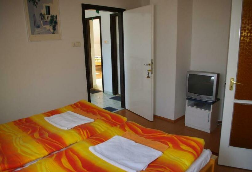 スタンダードルーム, Vadszőlő Szálló és Étterem Bakonybél