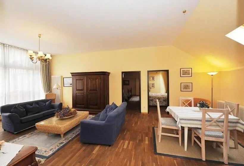 クラシックファミリールーム, Schlosshotel Bredenfelde