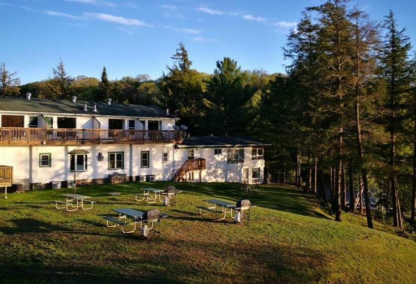 Полулюкс, Sunny Point Resort Ltd