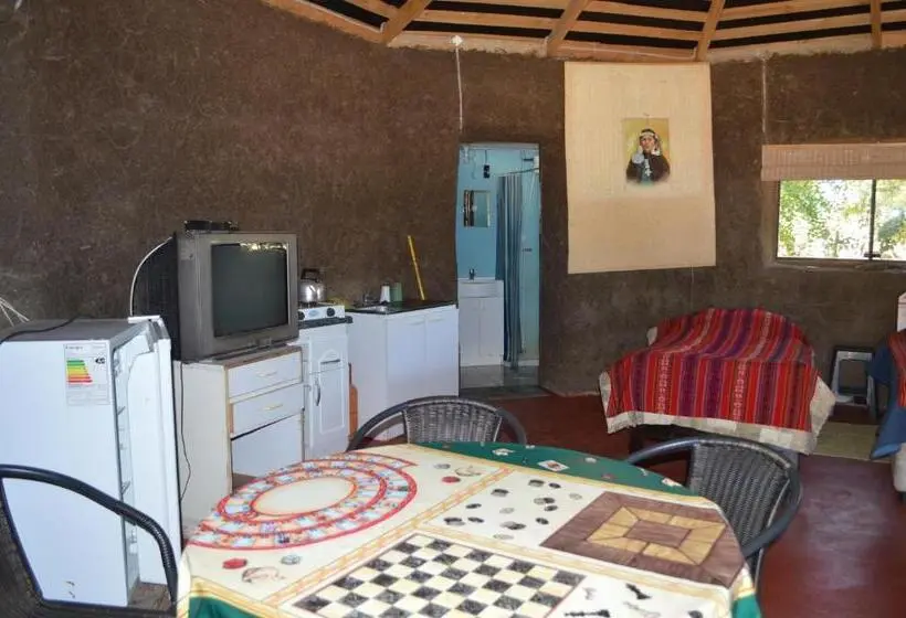 バスルーム共同エコノミー4人部屋, Coyunche Cabañas Y Camping Laja & San Rosendo