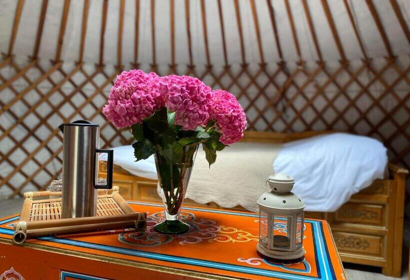 家庭间, Les Yourtes Du Béarn Domaine Des Deux Clos