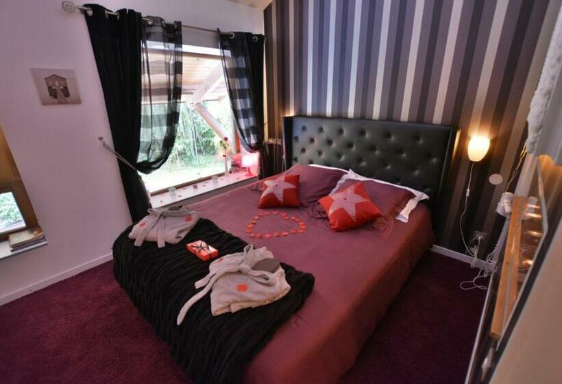 스탠다드 룸 풀장 전망, Lili Paradis