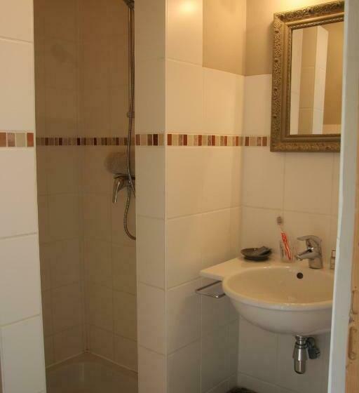 스탠다드 룸 킹사이즈 침대, Moulin Mariman