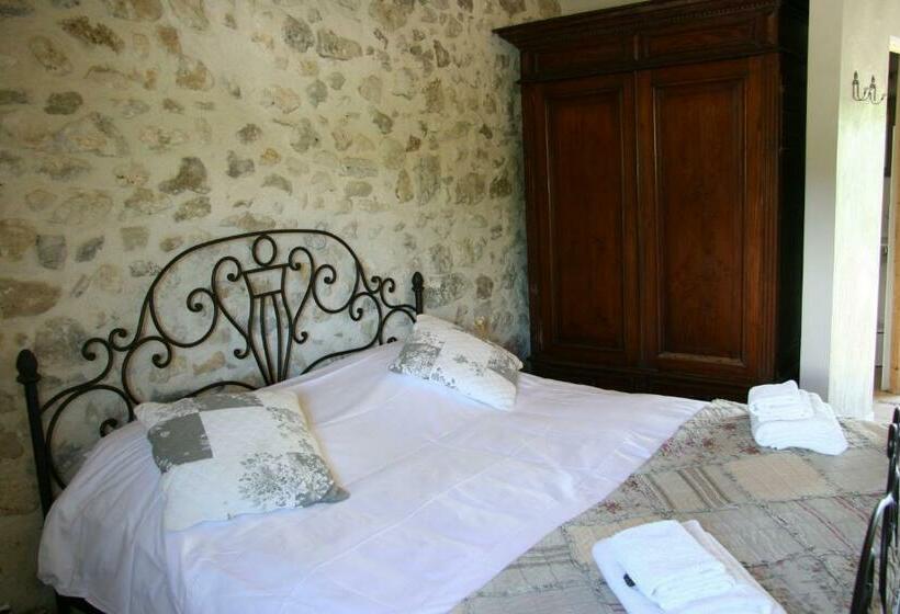 스탠다드 룸 킹사이즈 침대, Moulin Mariman