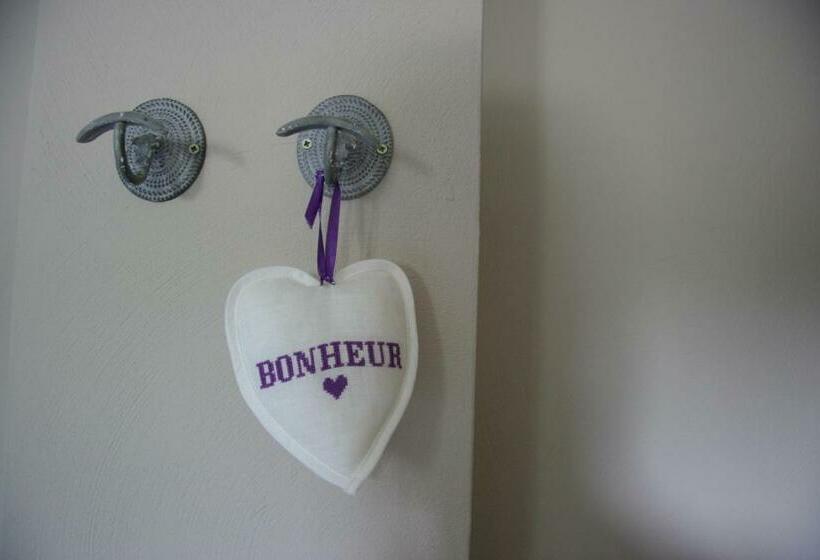 스탠다드 룸 킹사이즈 침대, Moulin Mariman