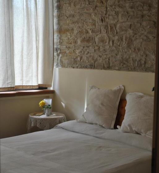 エコノミールーム, Agriturismo Petrarosa