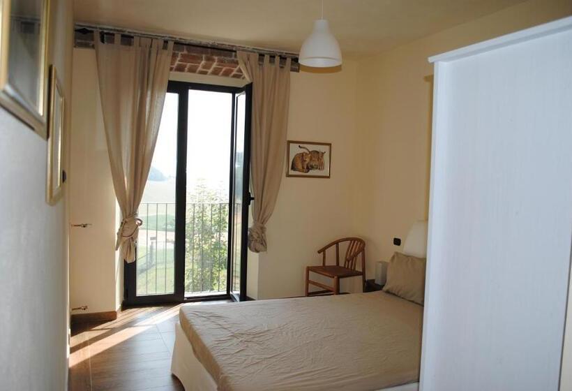 חדר אקונומי לארבעה, Agriturismo Petrarosa