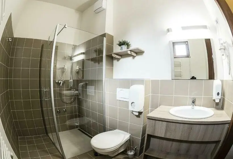 Standardzimmer mit Balkon, Levendula