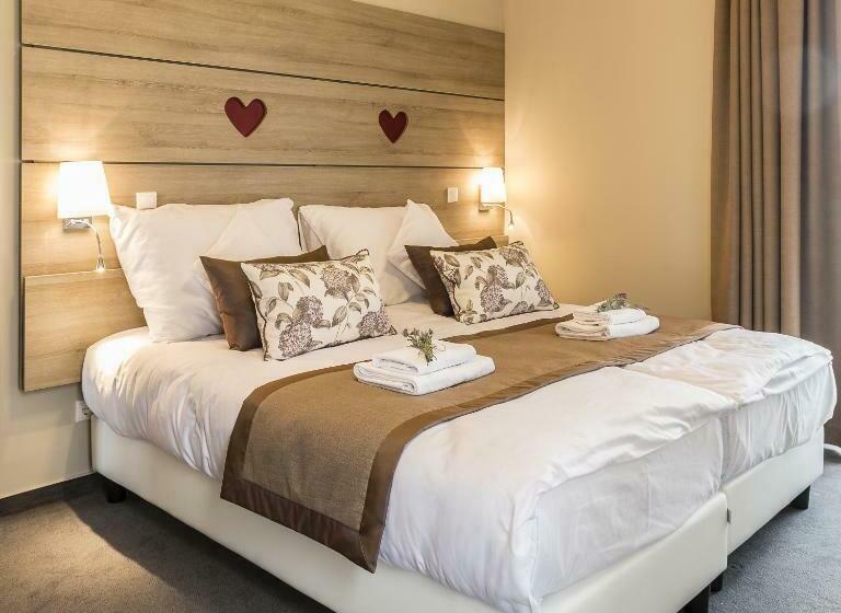 غرفة قياسية مزوَّدة بشُرفة, Levendula