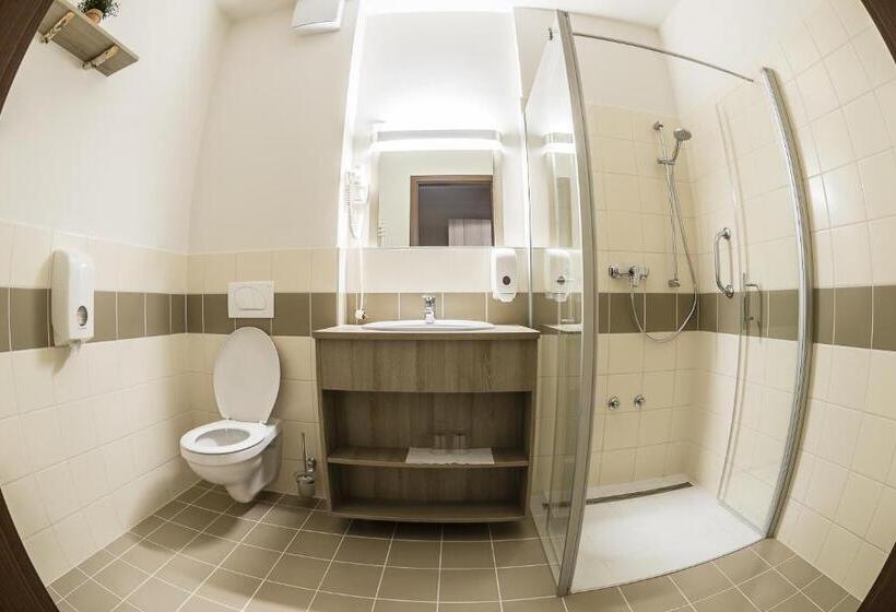 غرفة عائلية, Levendula