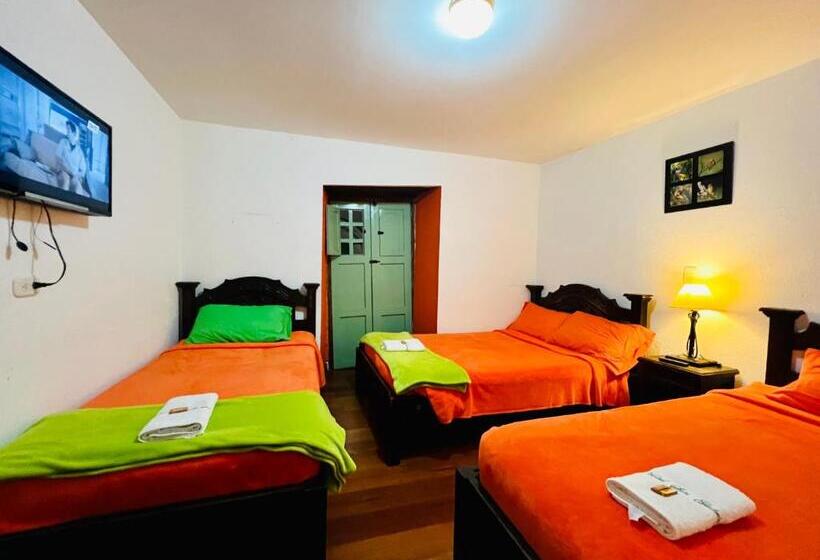 חדר סטנדרט לשלושה, San Gabriel