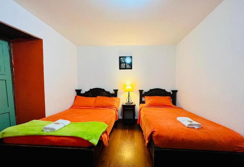 חדר סטנדרט לשלושה, San Gabriel