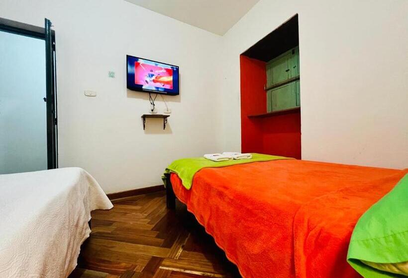 חדר סטנדרט לשלושה, San Gabriel