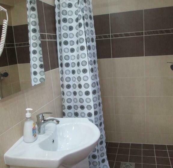 غرفة قياسية, Erika Vendégház