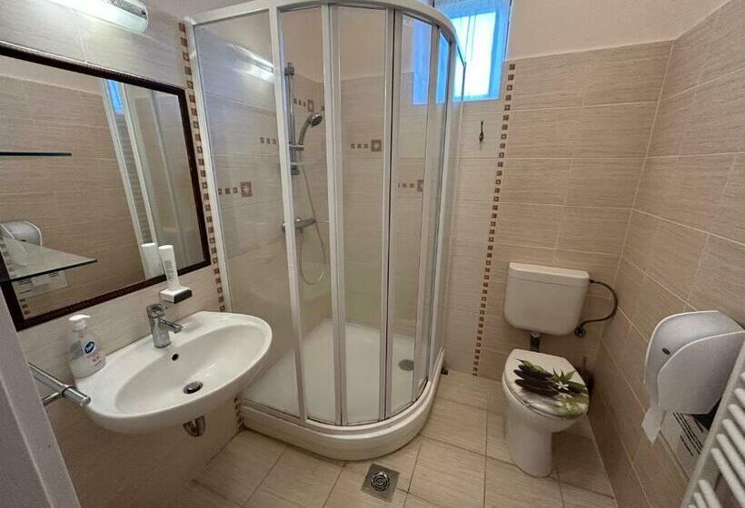 דירת שלושה חדרים, örömvölgy Vendégház