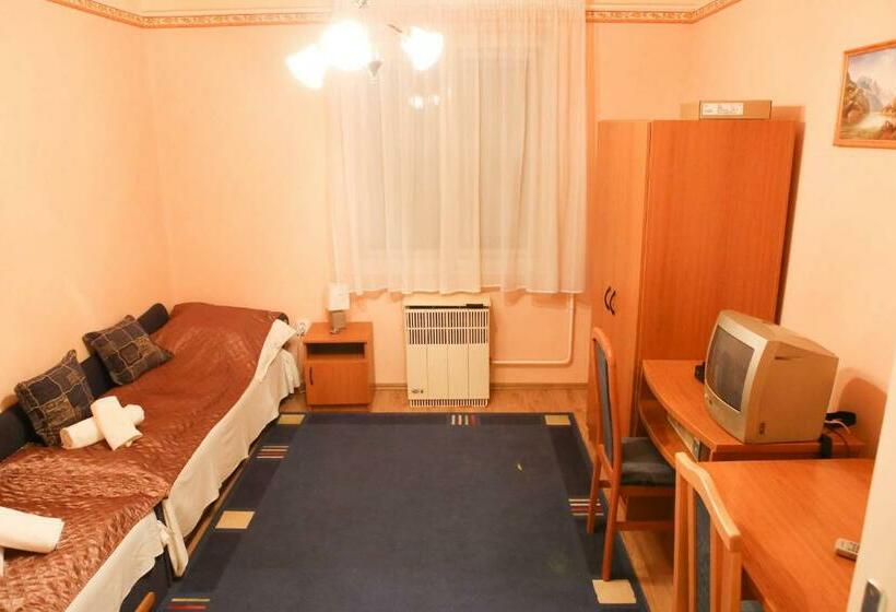 شقة غرفتين, Tömörkény Vendégház