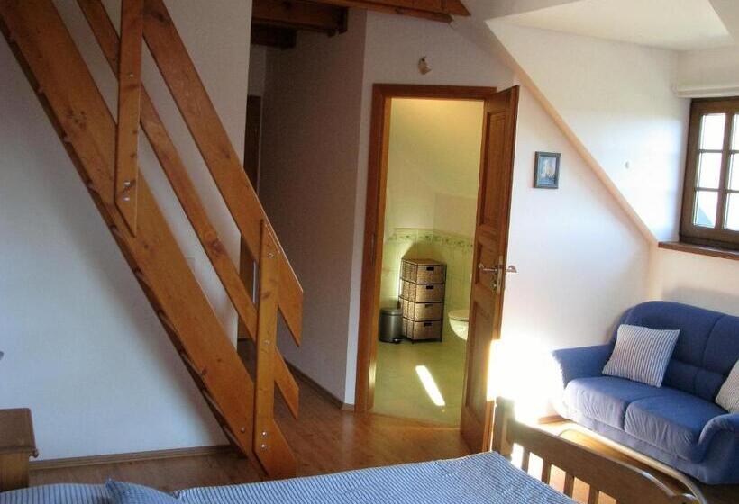 Семейный Номер, Pension Polubný 922