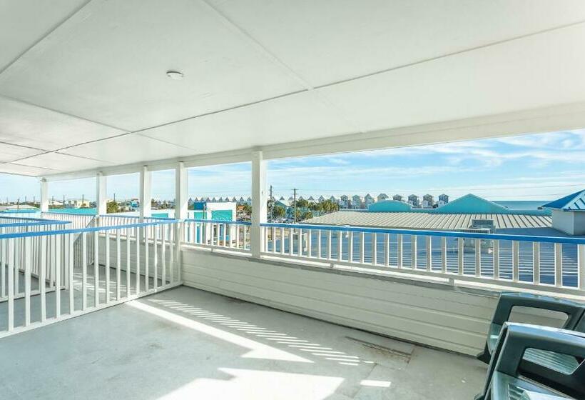 جناح ذو إطلالة, St George Inn