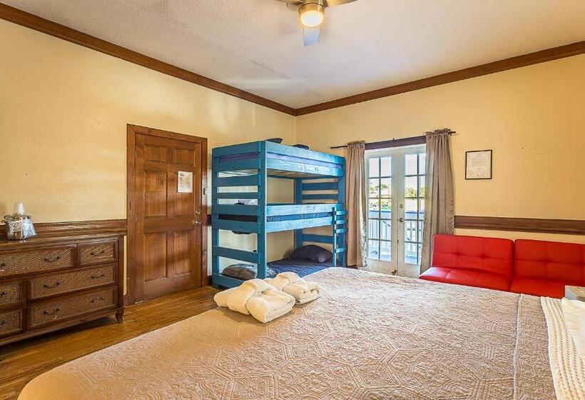 إستوديو قياسى, St George Inn