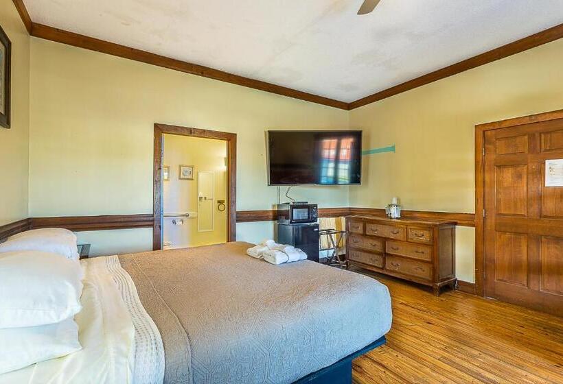 إستوديو قياسى, St George Inn