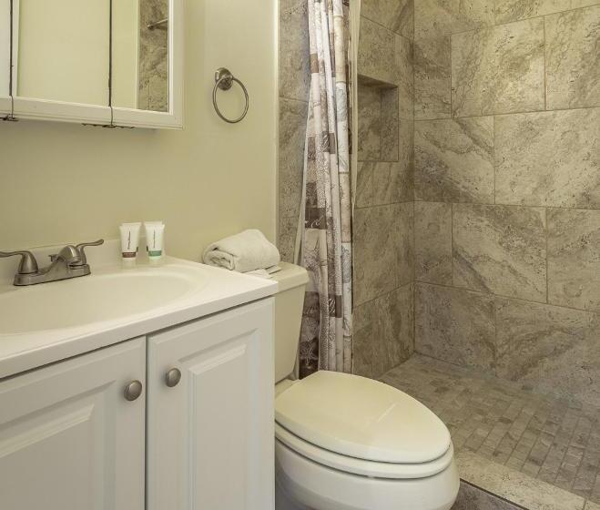 جناح, St George Inn