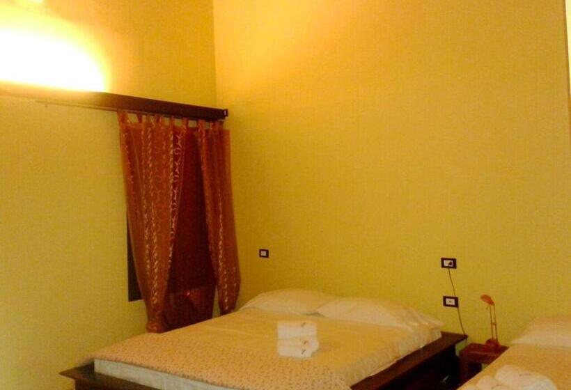 スタンダードトリプルルーム, Friulmarangon