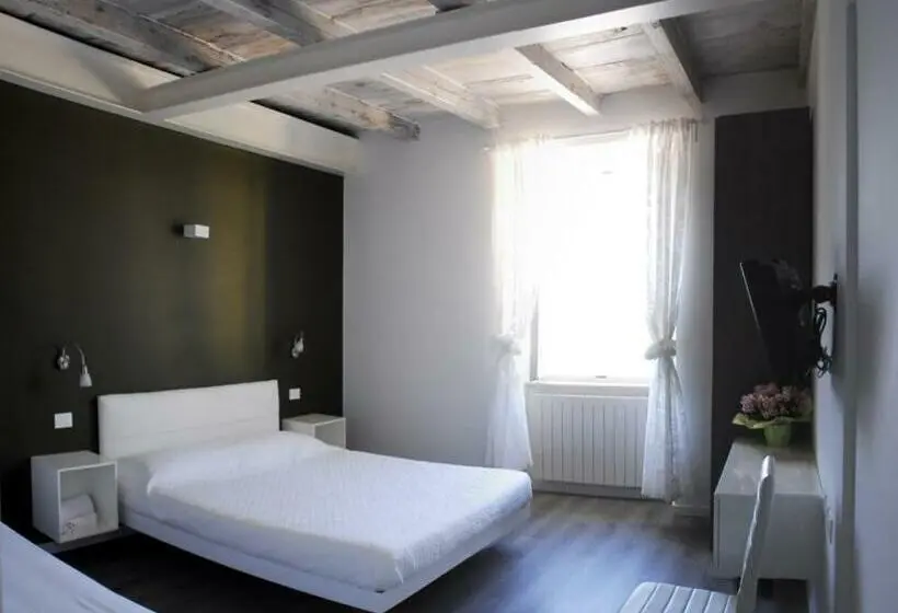 スタンダードトリプルルーム, Iseo Lake