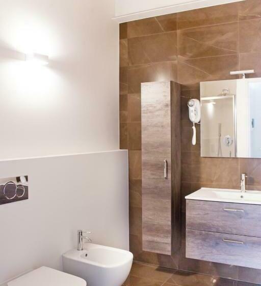 غرفة قياسية ثلاثية, Iseo Lake