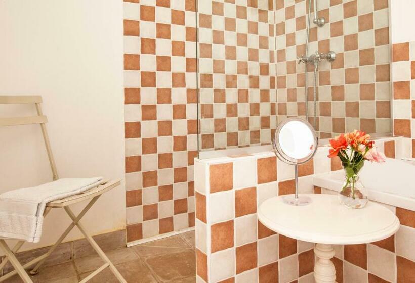 غرفة ديلوكس, Logis Du Paradis