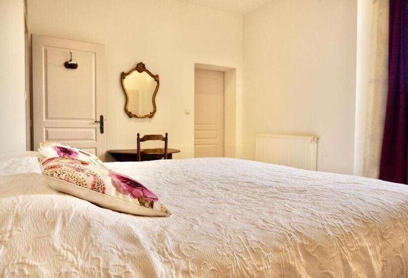 غرفة ديلوكس, Logis Du Paradis