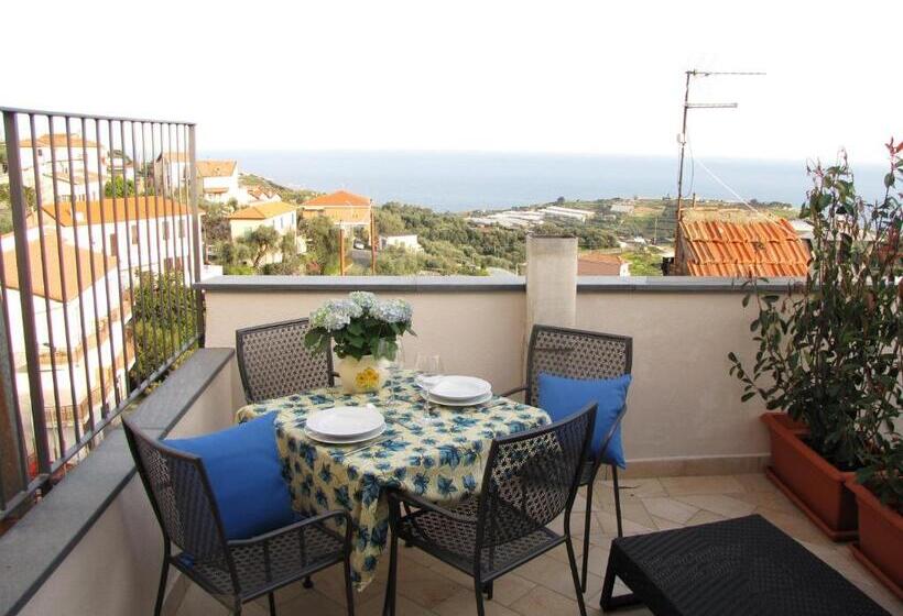 דירת חדר שינה עם טרסה ונוף לים, Agriturismo Il Vecchio Mulino