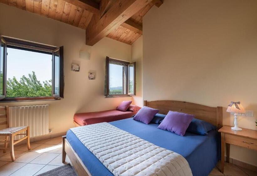 스탠다드 트리플 룸 가든 전망, Badia Agriturismo