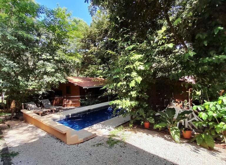 标准平房, Cabinas La Playa