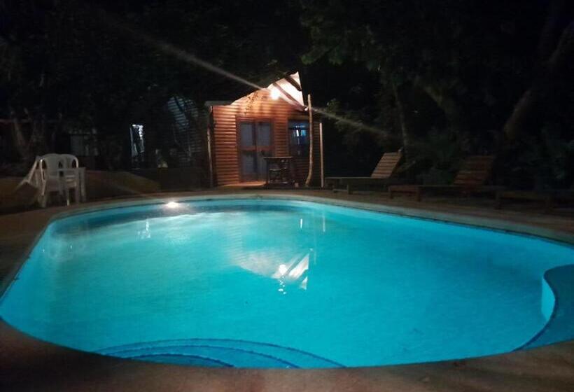 샬레, Cabinas La Playa