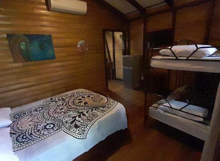 标准平房, Cabinas La Playa