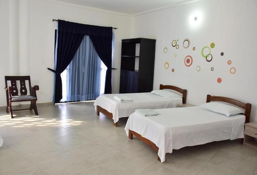 Семейный Номер, Plaza Real Montelíbano