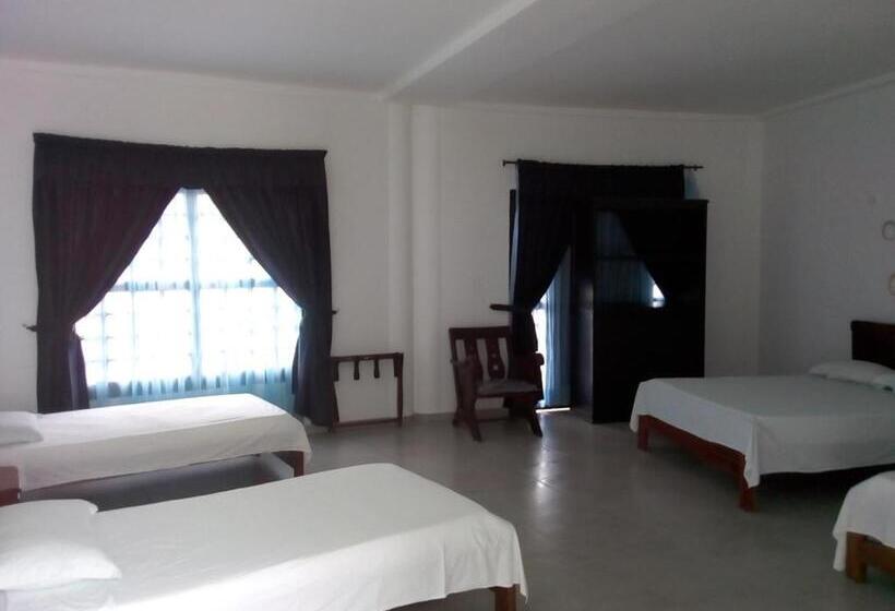 Семейный Номер, Plaza Real Montelíbano