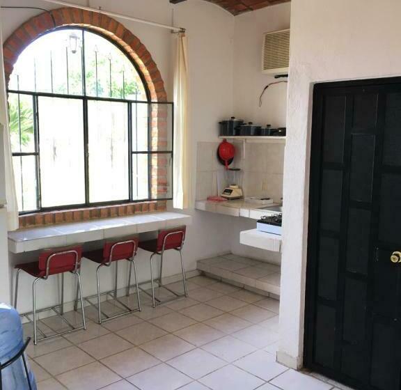 شقة غرفتين, Villas Del Monteón