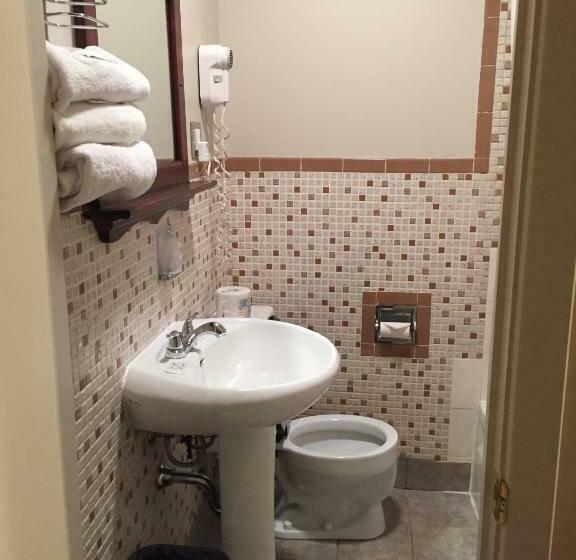 4인용 스탠다드 룸, Motel Arnold