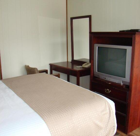 标准间, Paddock Inn