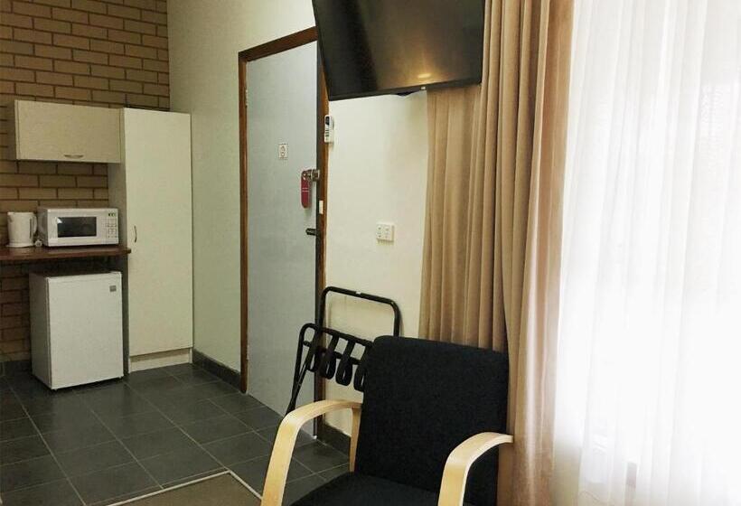 חדר סטנדרט מותאם לאדם עם מוגבלויות, Motel St Arnaud
