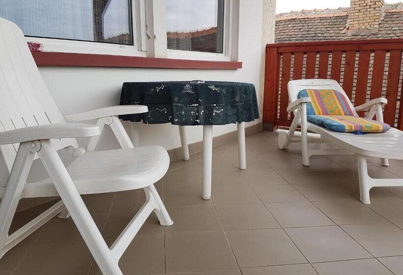 디럭스 룸, Jancsi és Juliska Vendégház