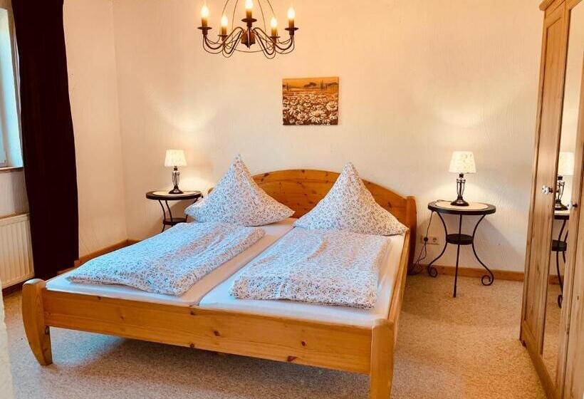 Quarto Triplo Comfort, Landhaus Tannenhof