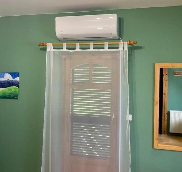 Номер Стандарт с Балконом, Vazul Vendégház