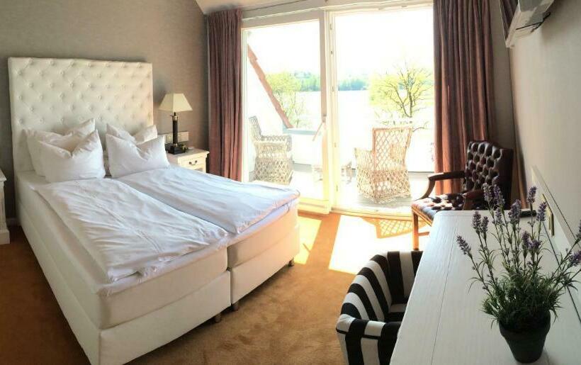 バルコニー付きスタンダードルーム, Seehotel Lichtenberg