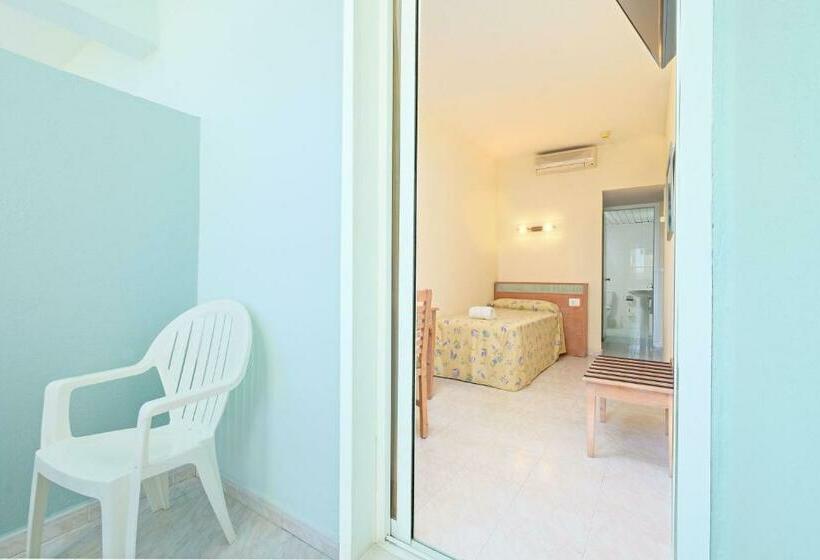 غرفة قياسية فردية, Azuline Hotel Pacific
