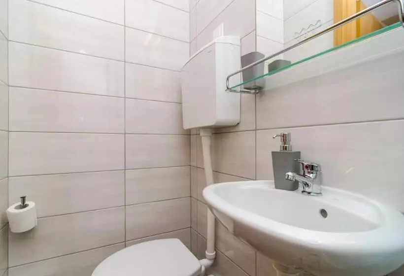 Standard Room with Balcony Side Sea View, Cina Apartments