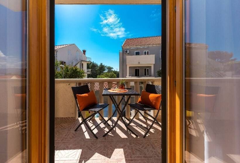 Апартаменты 1 Спальня Вид на Море с Балконом, Cina Apartments