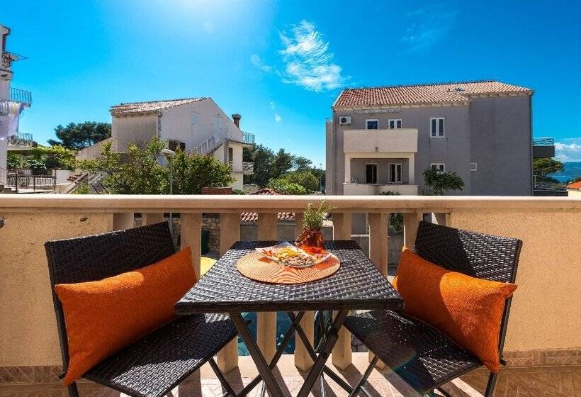 Апартаменты 1 Спальня Вид на Море с Балконом, Cina Apartments